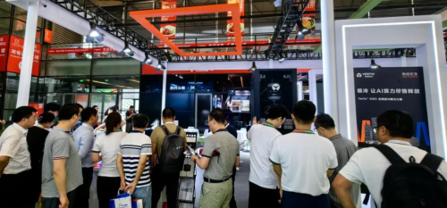解锁AI力量维谛技术闪耀2024中国智算中心全栈技术大会(图3)